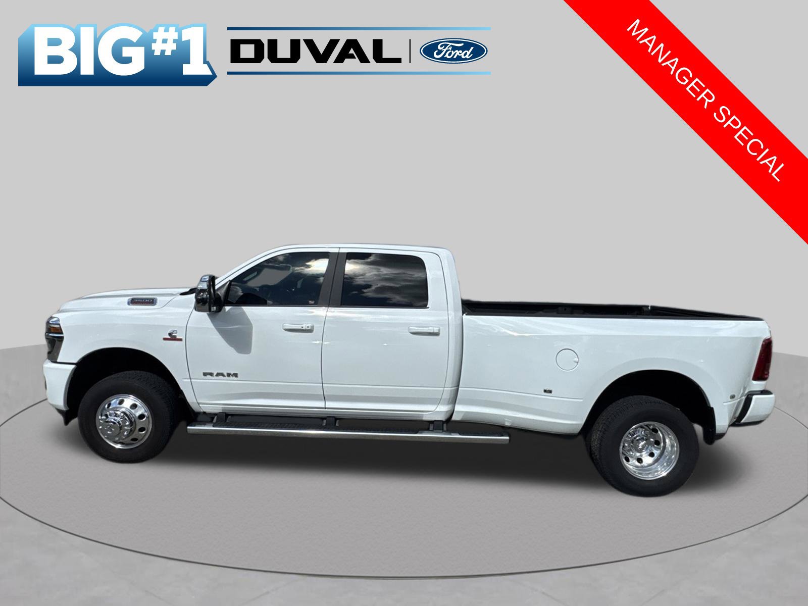 Used 2026 RAM 3500 Laramie AWD/4WD image 5