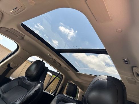 Used 2020 Lincoln Aviator Reserve w/ Equipment Group 201A AWD/4WD image 22