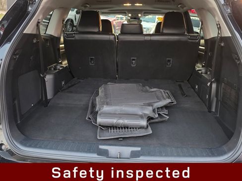 Used 2022 Toyota Highlander Limited image 10