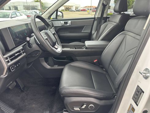 Used 2025 Hyundai Santa Fe SEL AWD/4WD image 29