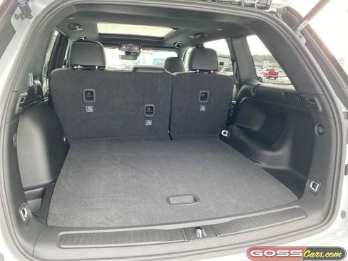 New 2025 Jeep Grand Cherokee Limited image 9