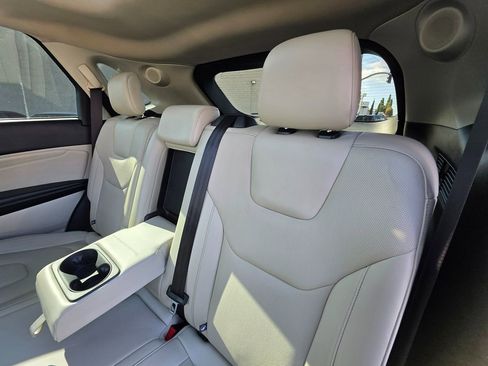 Used 2020 Ford Edge Titanium w/ Equipment Group 301A image 21