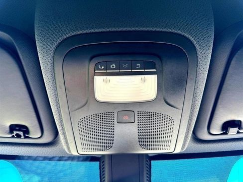 Used 2019 Mercedes-Benz Sprinter 2500 image 25