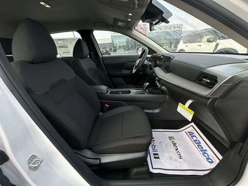 New 2026 Nissan Kicks S image 23