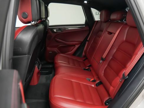 Certified 2023 Porsche Macan GTS AWD/4WD image 18