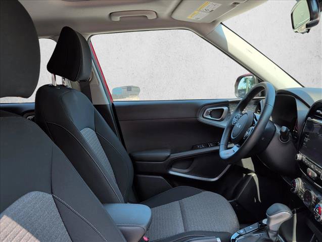 Used 2025 Kia Soul EX FWD image 27