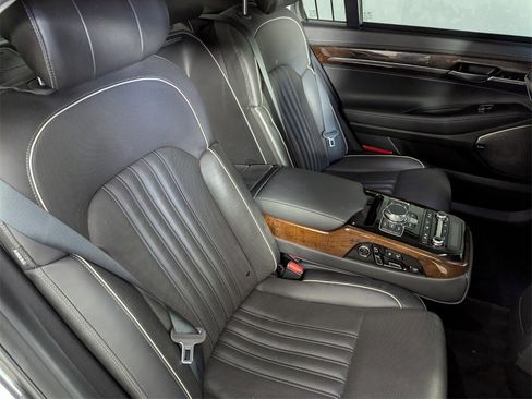 Used 2019 Genesis G90 5.0 Ultimate image 36