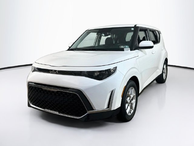 Used 2023 Kia Soul S FWD image 3