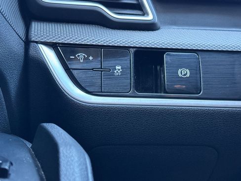 Used 2023 Kia Sportage LX image 30