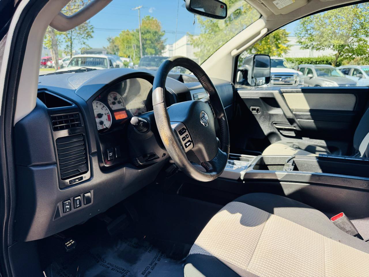Used 2011 Nissan Titan PRO-4X w/ Pro-4x Premium Utility Pkg AWD/4WD image 28
