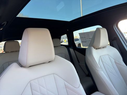 New 2026 BMW X3 xDrive30 w/ Premium Package image 21