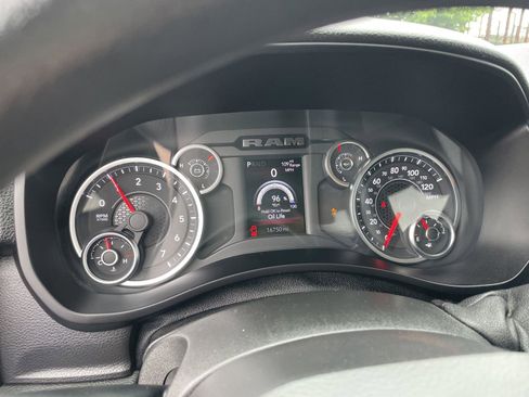 Used 2025 RAM 2500 Tradesman AWD/4WD image 16