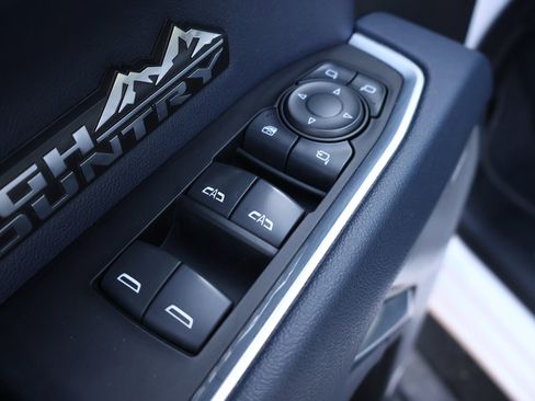 Used 2022 Chevrolet Silverado 1500 High Country w/ High Country Premium Package image 8