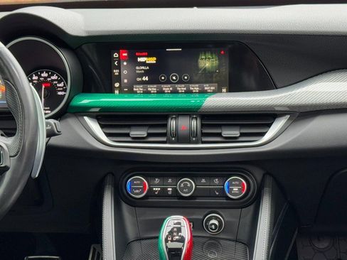 Used 2021 Alfa Romeo Stelvio Ti Sport image 13