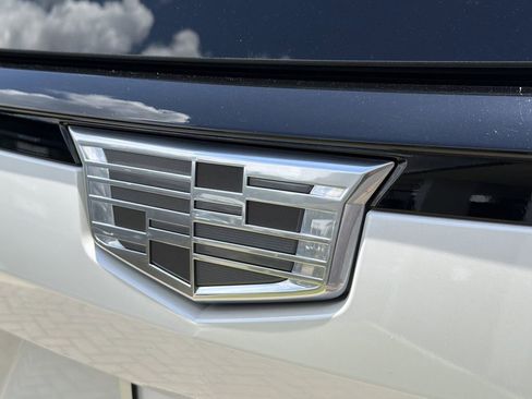 Used 2023 Cadillac Escalade Sport Platinum w/ LPO, ONYX Package AWD/4WD image 10
