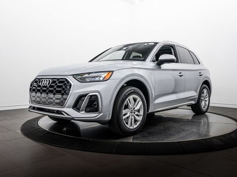 Certified 2023 Audi Q5 2.0T Premium w/ Convenience Package AWD/4WD image 6