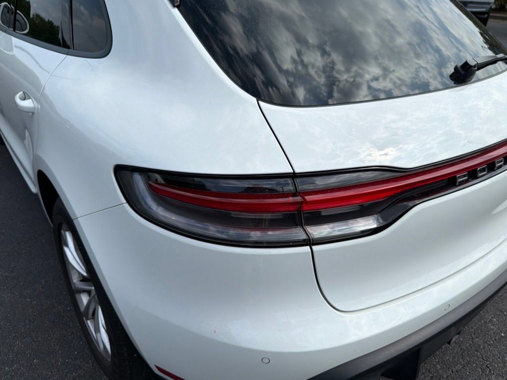 Used 2024 Porsche Macan AWD/4WD image 33