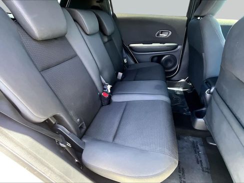 Used 2020 Honda HR-V Sport image 18