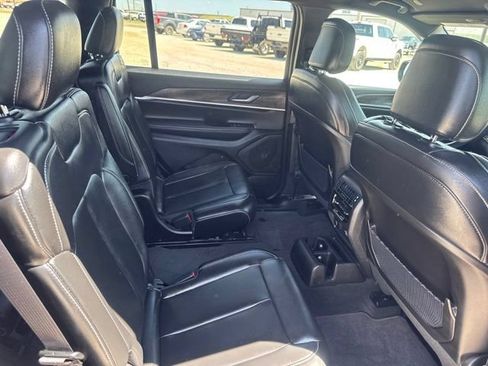 Used 2025 Jeep Grand Cherokee L Limited w/ Trailer Tow Package AWD/4WD image 20