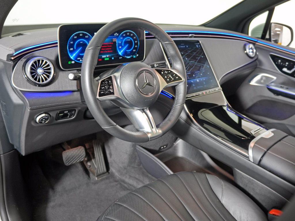 Used 2023 Mercedes-Benz EQE 500 4MATIC SUV w/ Exclusive Trim Package image 14