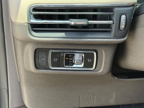 Certified 2023 Lincoln Corsair AWD w/ Equipment Group 101A image 26