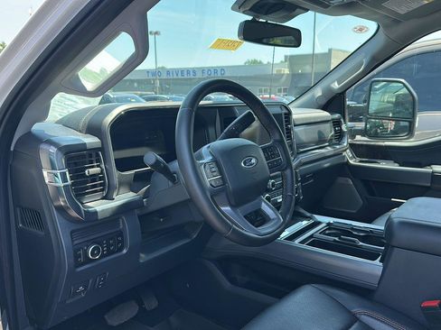 Used 2025 Ford F350 Lariat w/ FX4 Off-Road Package AWD/4WD image 2