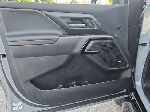 Used 2025 Chevrolet Silverado EV RST image 22