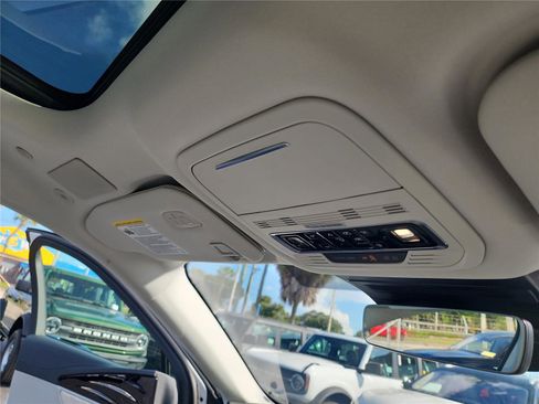 New 2026 Lincoln Nautilus Reserve AWD/4WD image 30