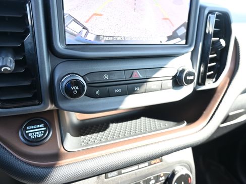 Used 2024 Ford Bronco Sport Outer Banks image 28