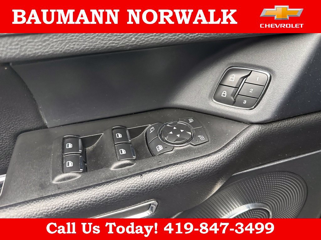 Used 2020 Ford Expedition XLT w/ Equipment Group 202A AWD/4WD image 13