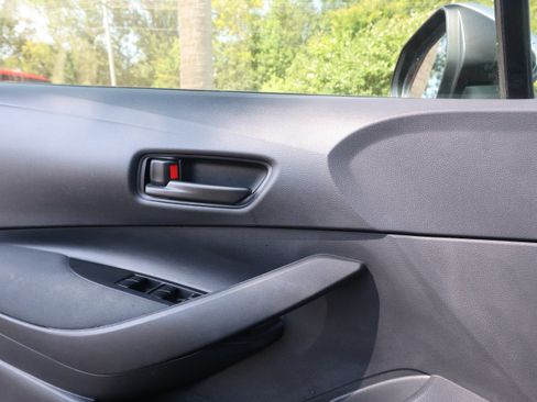 Used 2024 Toyota Corolla LE w/ LE Convenience Package FWD image 21