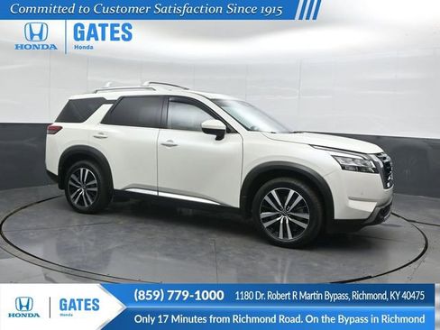 Used 2023 Nissan Pathfinder Platinum AWD/4WD image 1