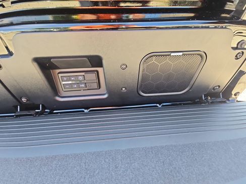 New 2026 GMC Sierra 1500 AT4 w/ AT4 Premium Package AWD/4WD image 39