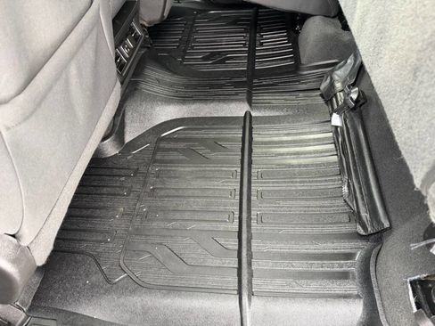 Used 2022 GMC Sierra 1500 Elevation image 41