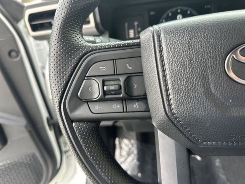 Certified 2024 Toyota Tacoma SR5 image 19