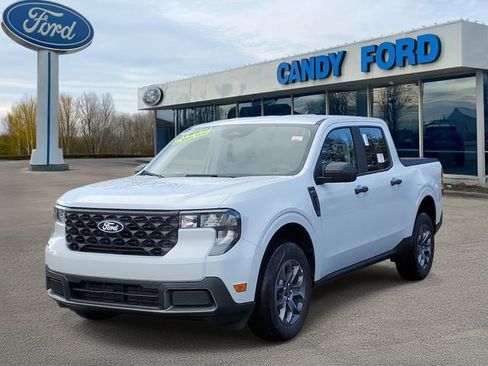 New 2025 Ford Maverick XLT w/ Equipment Group 301A image 2