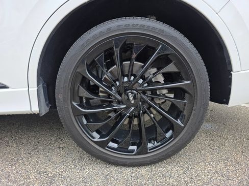 Used 2024 Lincoln Aviator Reserve w/ Equipment Group 201A AWD/4WD image 22