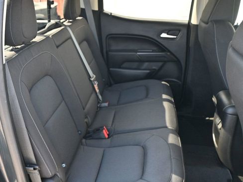 Used 2018 Chevrolet Colorado LT w/ LT Convenience Package image 17