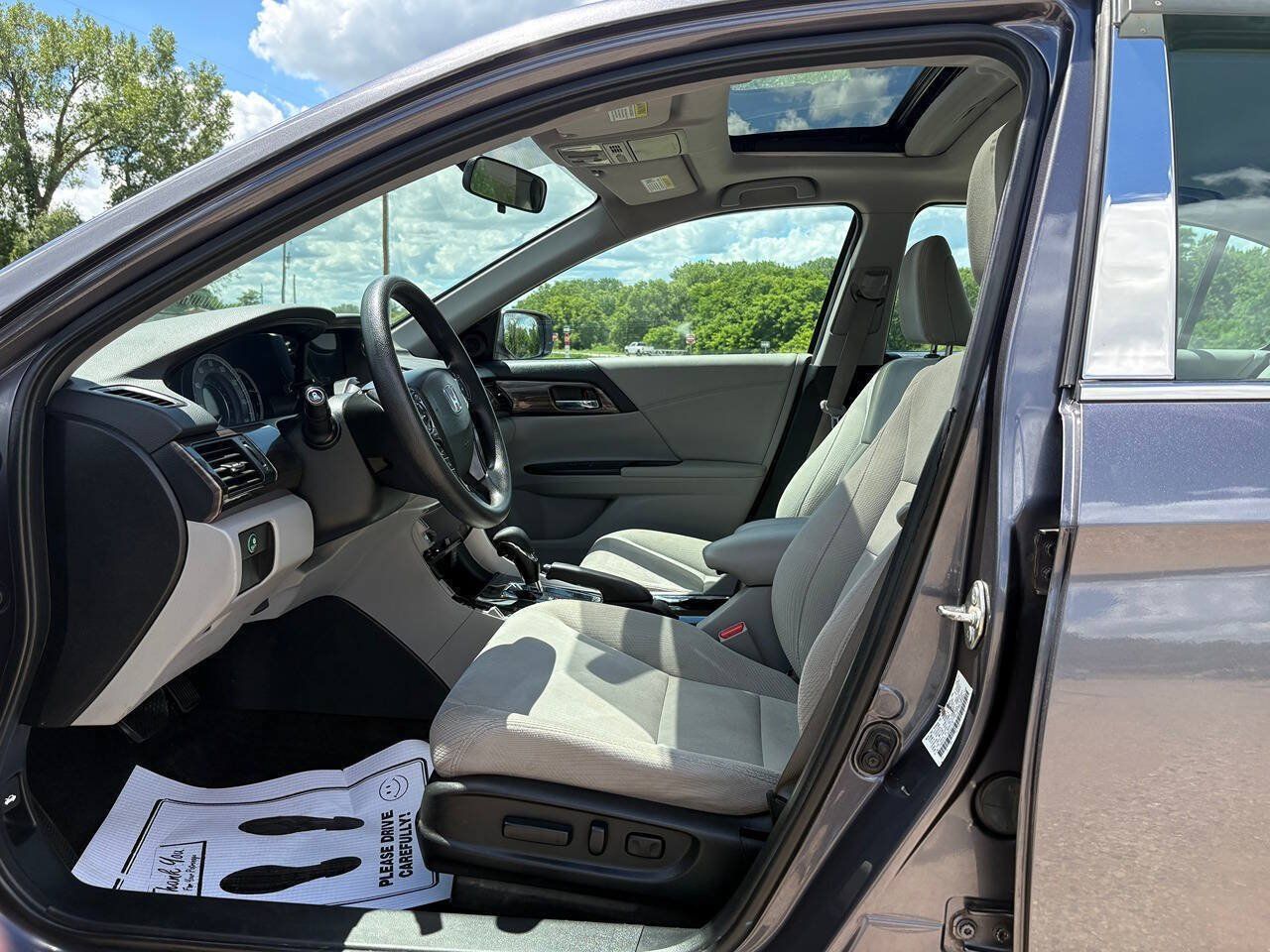 Used 2016 Honda Accord EX image 12