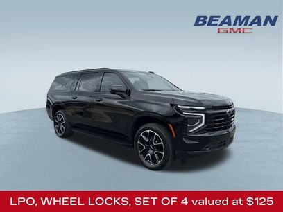 Used 2025 Chevrolet Suburban RST