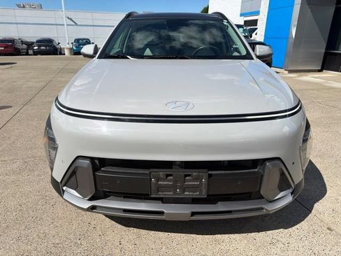 Used 2024 Hyundai Kona Limited AWD/4WD image 9