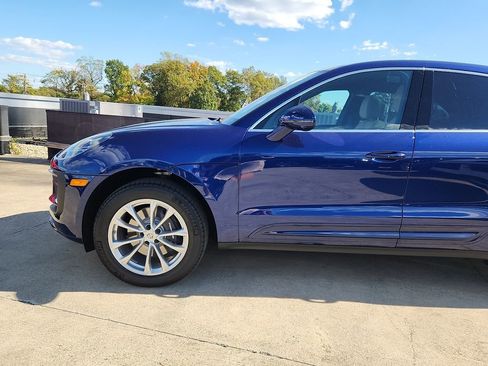 New 2026 Porsche Macan image 6