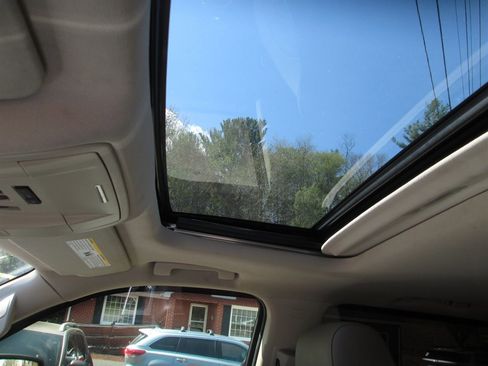 Used 2017 GMC Sierra 1500 SLT AWD/4WD image 7