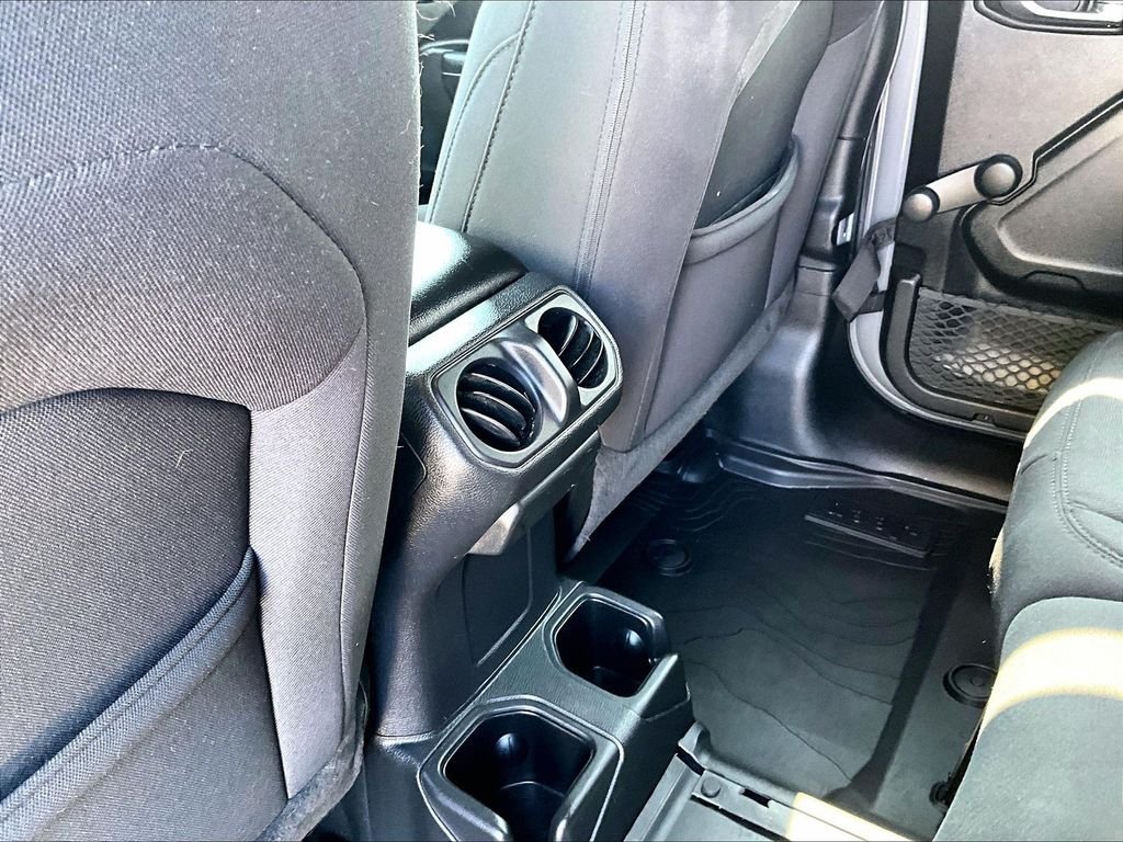 Used 2022 Jeep Wrangler Unlimited Sport AWD/4WD image 26