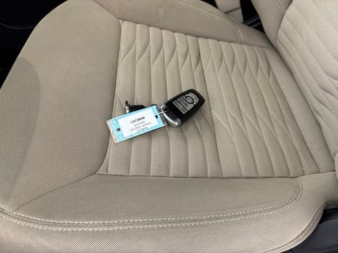Used 2020 Ford Explorer XLT w/ Comfort Package AWD/4WD image 35