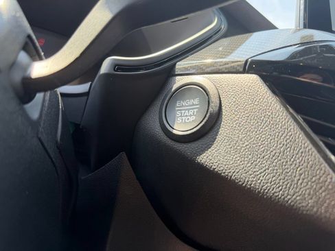 Used 2025 Ford Escape ST-Line FWD image 20