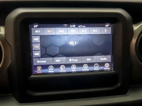 Used 2020 Jeep Wrangler Unlimited Sport S image 16