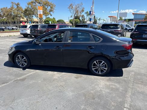Used 2023 Kia Forte LXS FWD image 22