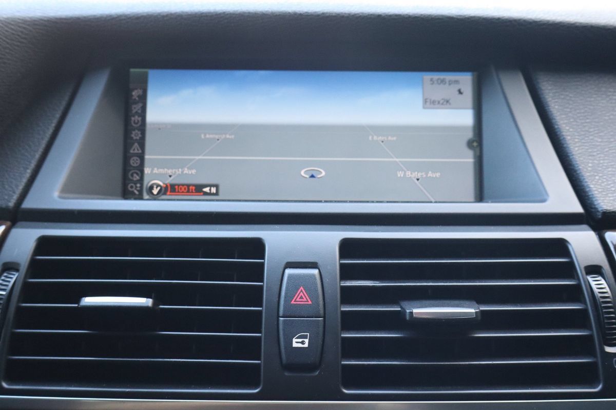 Used 2011 BMW X6 xDrive35i w/ Technology Pkg AWD/4WD image 21