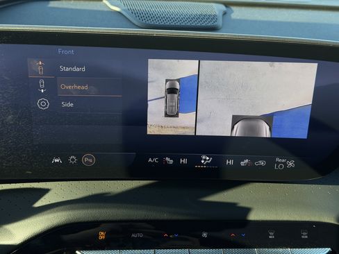 Used 2025 Buick Enclave Avenir w/ Super Cruise Package image 19